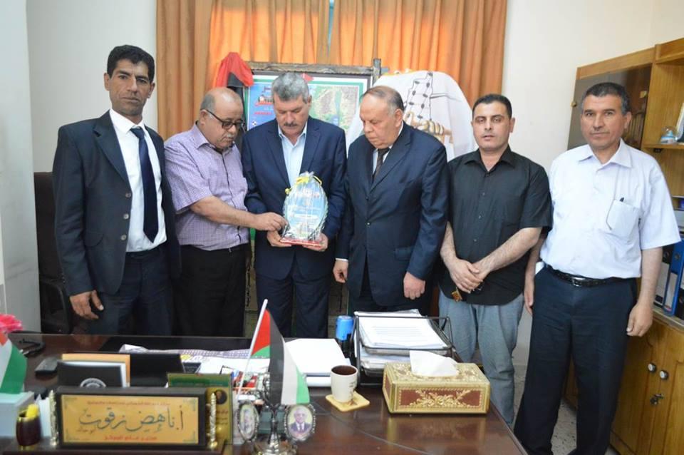 وفد من النضال الشعبي يلتقى مدير مركز عبدالله الحوراني للدراسات والتوثيق