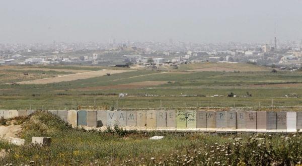 موقع عبري: إغلاق مناطق محددة بغلاف غزة تحسباً لجمعة عنيفة