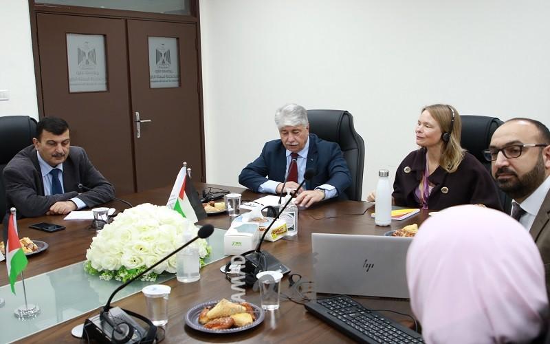 مجدلاني: نواصل العمل لتمكين الشباب نتيجة الأوضاع السياسية