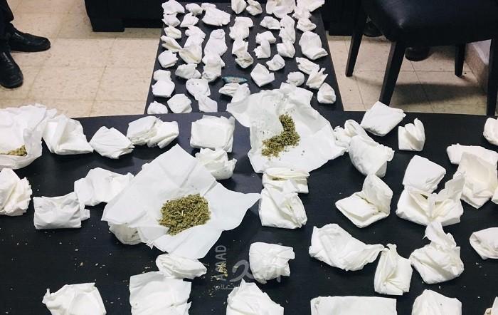 شرطة أريحا تضبط "كيلو جرام" من المخدرات
