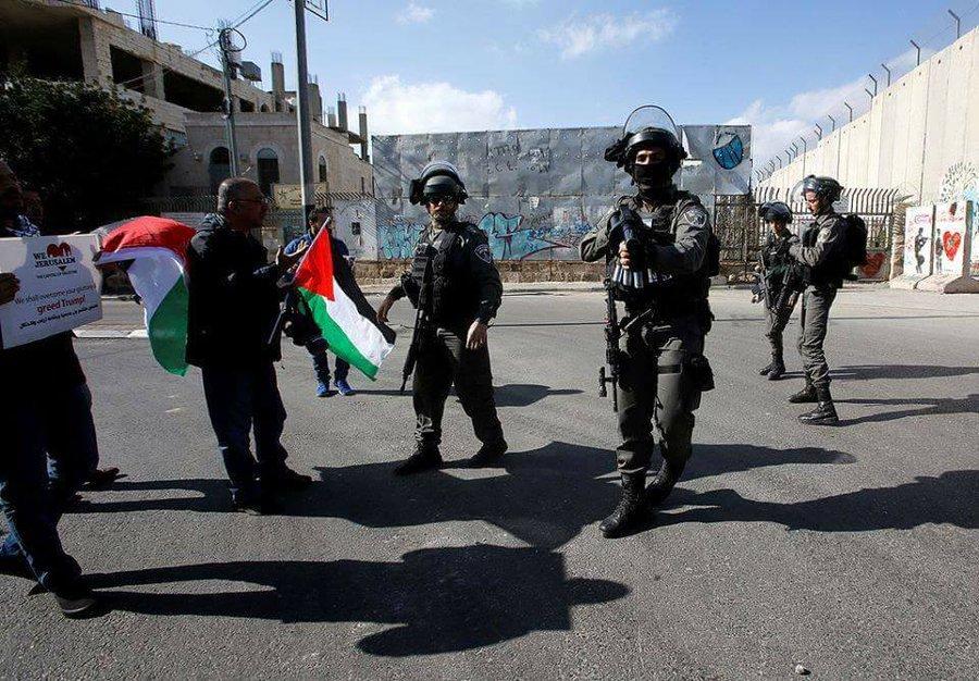بيت لحم: قوات الاحتلال تغلق المدخل الشمالي لبلدة تقوع