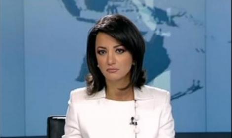 مذيعة الجزيرة القطرية عويس تشتم الاعلامي عمرو أديب