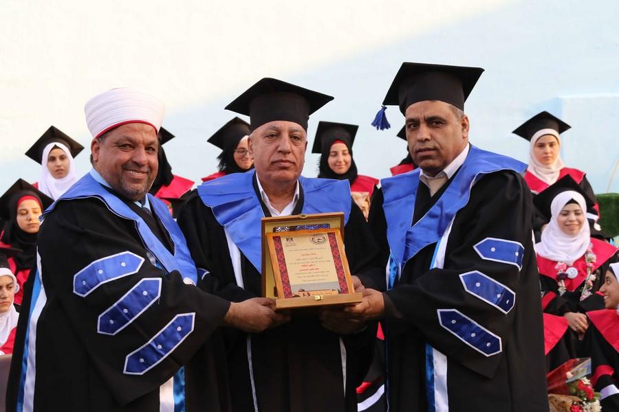 كلية الدعوة الإسلامية تخرج فوج " الحرية للأسرى " في قلقيلية