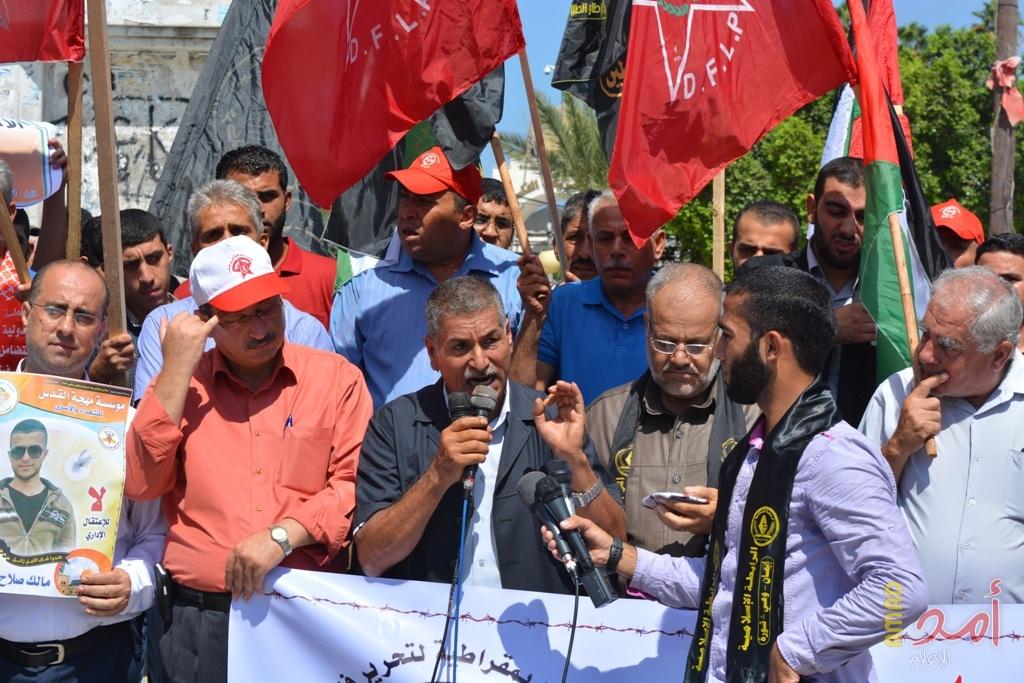 وفد من الجبهة الديمقراطية يقدم التهاني للإخوة بالجهاد بمناسبة انطلاقتهم المجيدة