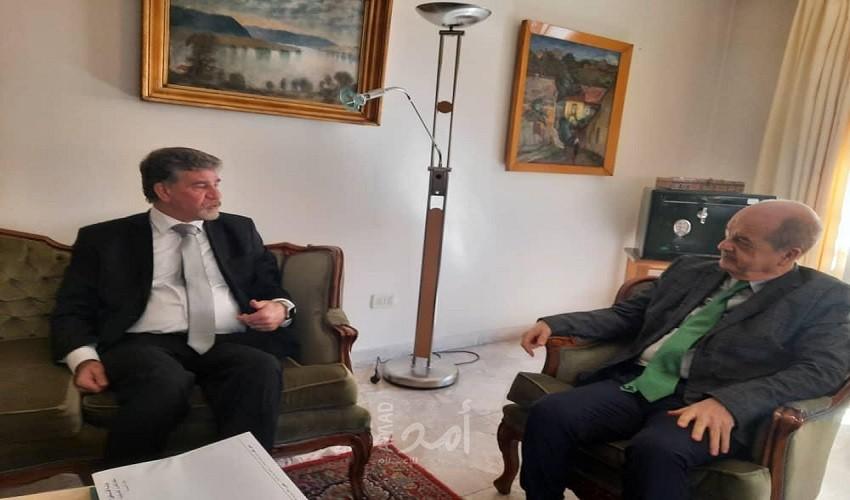 السفير عبد الهادي يبحث مع سفير جمهورية هنغاريا آخر تطورات الأوضاع في فلسطين