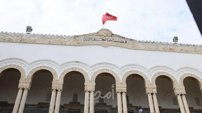 تونس: رفع الحصانة عن قاضية ضبط بحوزتها ما قيمته 1.5 مليون دينار بين عملة صعبة وأخرى محلية
