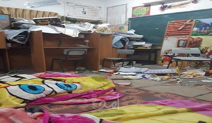 مصادر لـ "أمد" تكشف: رفض عشرات من العائدين دخول صالة رفح بعد نشر صور لمكان الحجر الصحي!