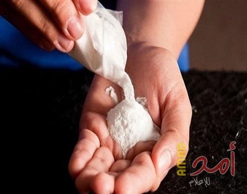 ابتلع كيس المخدرات خوفاً من الشرطة.. فمات اختناقاً