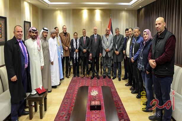 الحمد الله يستقبل الوفود العربية المشاركة في مؤتمر نصرة القدس