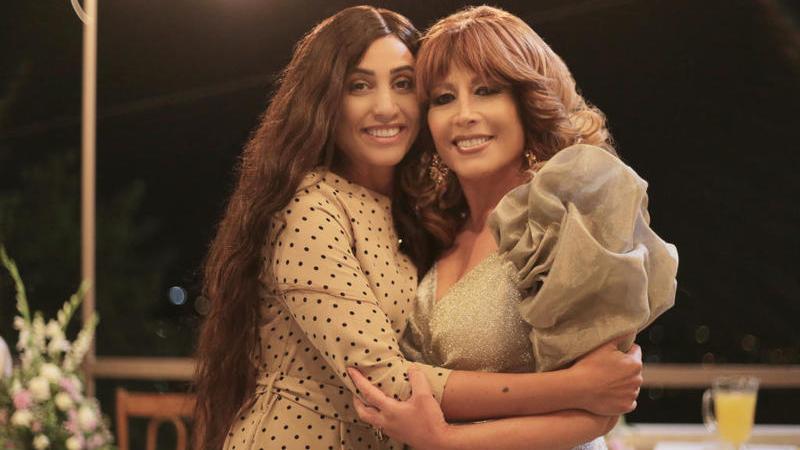 دينا الشربيني وتقلا شمعون معاً لأول مرة
