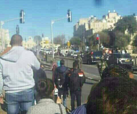 انفجار عبوة ناسفة على مدخل مركز تجاري قرب القدس المحتلة