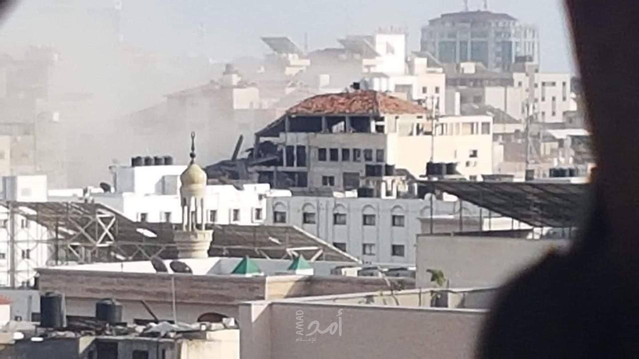 محدث- 4 شهداء وعدة إصابات في القصف الإسرائيلي ببلدة بيت لاهيا ومدينة غزة - صور
