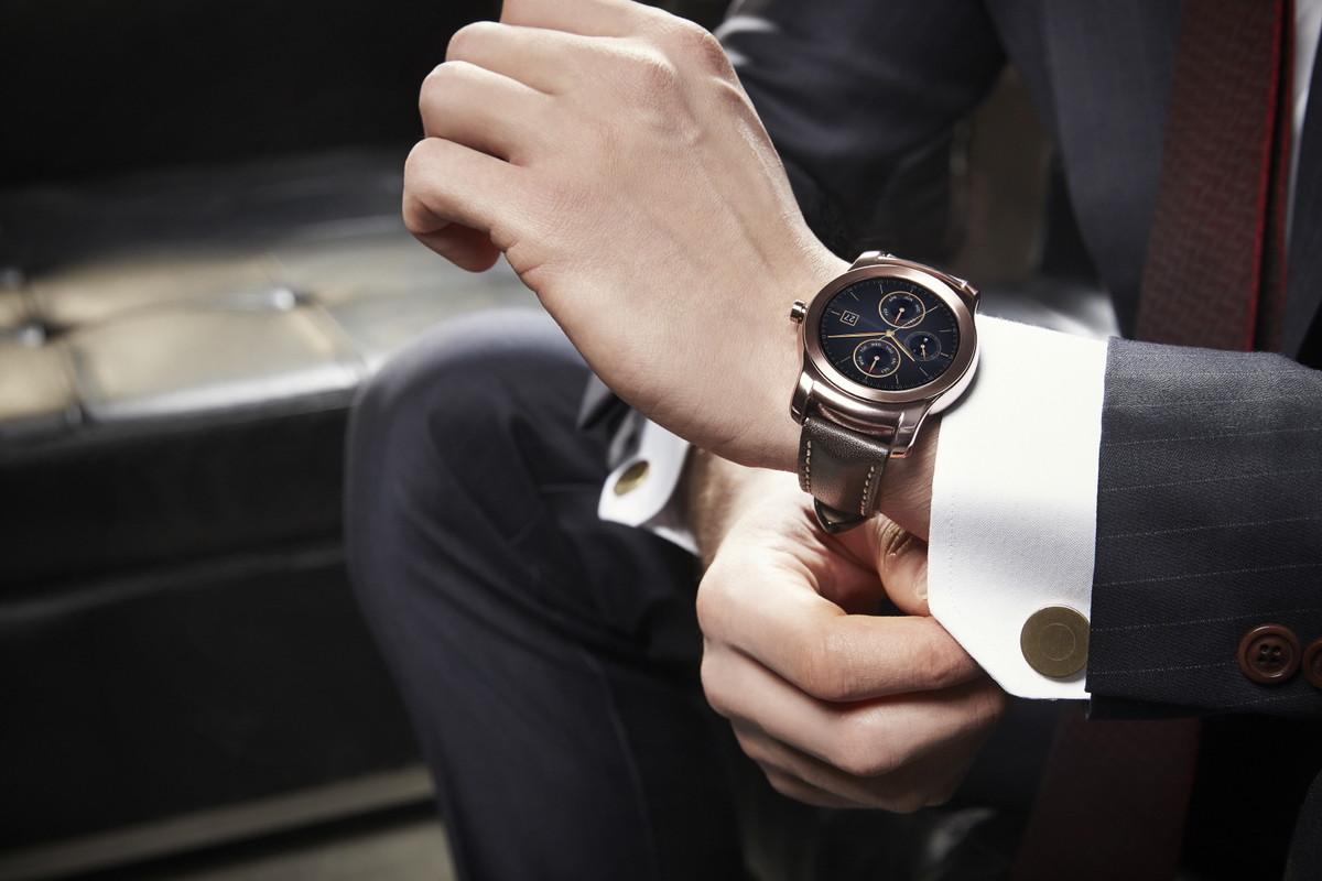 جديد" LG " ساعات ذكية LG Watch Urbane بهيكل معدني