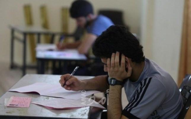 طلاب ثانوية ينتقدون عدم مراعاة تربية غزة الفروقات بينهم عند وضع أسئلة الإمتحانات