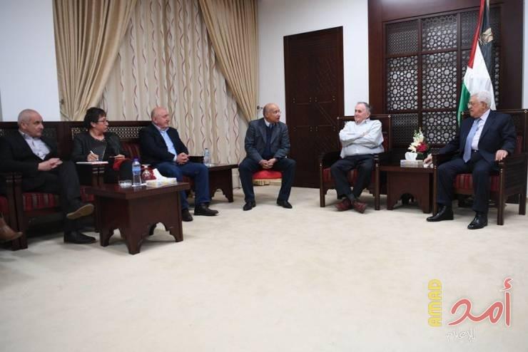 أمام وفد إسرائيلي.. عباس يعلن التزامه بالسلام والمقاومة الشعبية السلمية