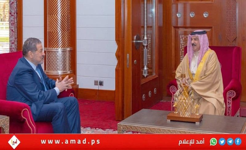 الرئيس عباس يعين نجله ياسر ممثلاً شخصياً له ويوفده للبحرين- صور