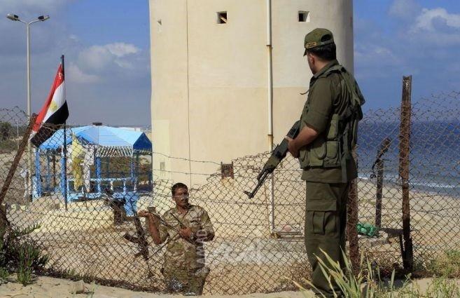صحيفة: "حماس" تشدد إجراءاتها على الحدود مع مصر في سياق تطوير العلاقة معها وإرضائها