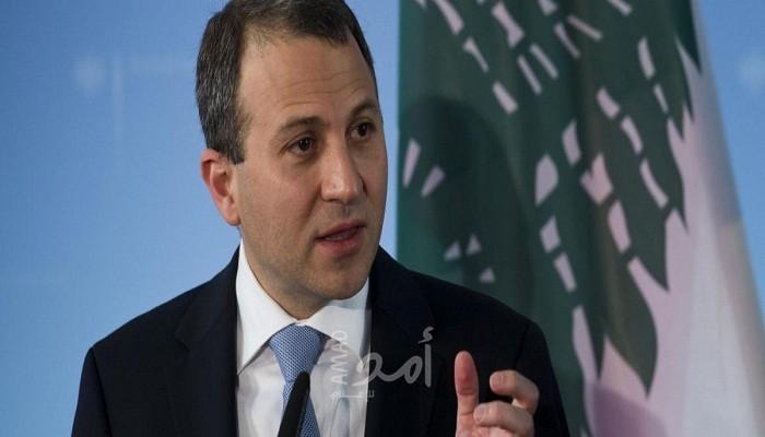 طالبوا بإقالة "باسيل".. ردود فعل فلسطينية غاضبة على تغريدة وزير الخارجية اللبناني