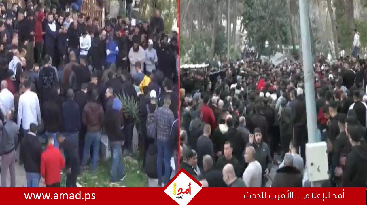 الآلاف من المواطنين يودعون شهداء مجزرة نابلس التي ارتكبها جيش العدو