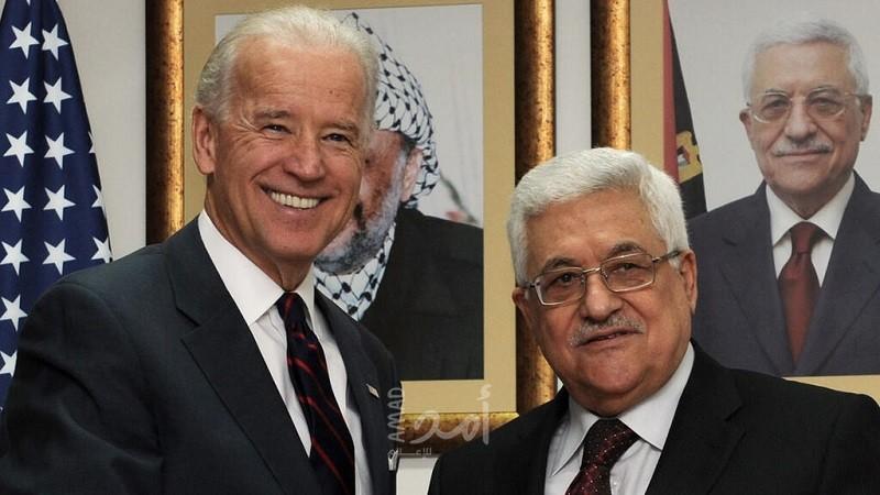 الرئيس عباس يرحب بزيارة بايدن إلى فلسطين
