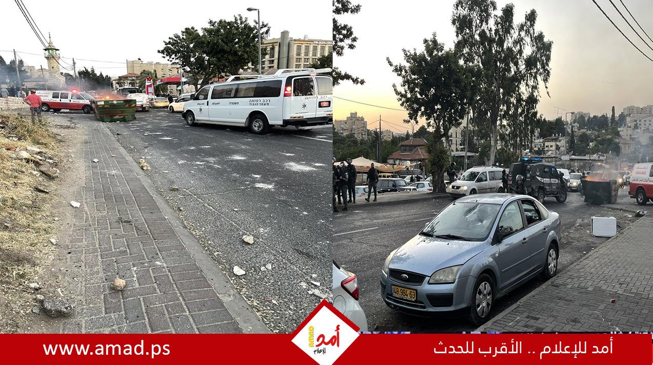 مستوطنون إرهابيون يهاجمون منازل الفلسطينيين في حي الشيخ جراح - صور وفيديو