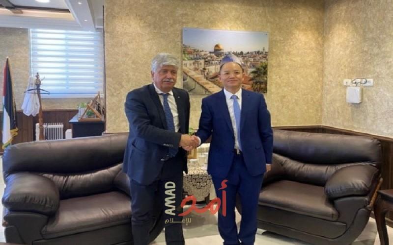 مجدلاني والسفير الصيني يبحثان تعزيز العلاقات الفلسطينية الصينية وسبل تطويرها