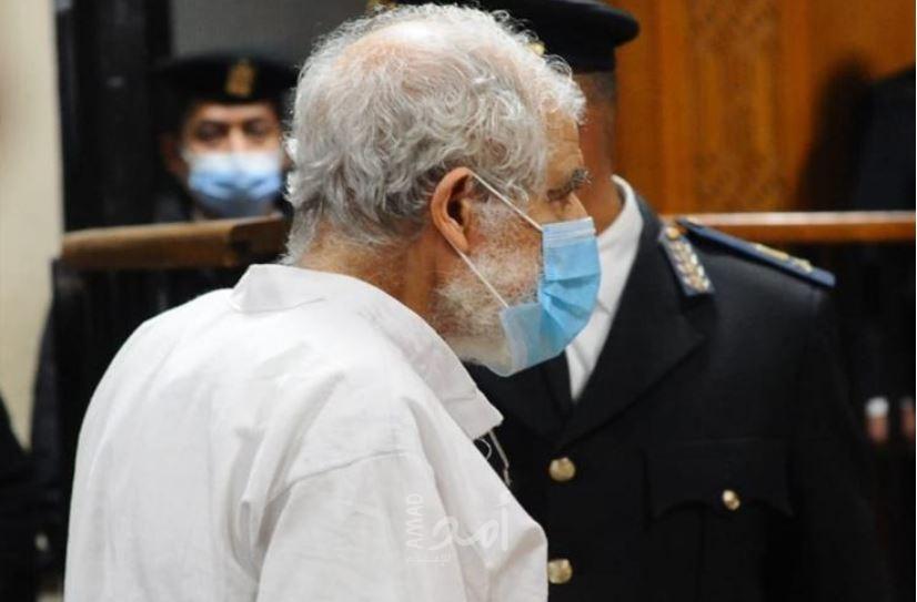 مصر: النيابة تطالب بأقصى عقوبة على القيادي الإخواني محمود عزت في التخابر مع حماس
