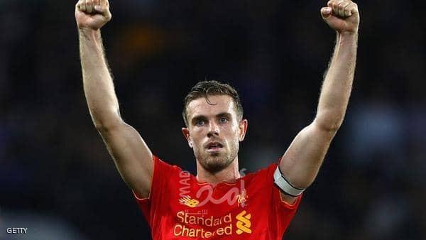 قائد ليفربول: رفع كأس الدوري بتلك الطريقة أمر غريب جدا