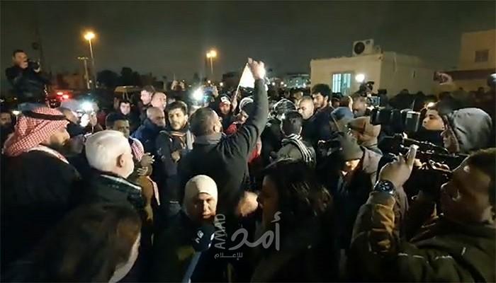 الأردن: معتصمون أمام السفارة الأمريكية: لن نعترف بإسرائيل - فيديو
