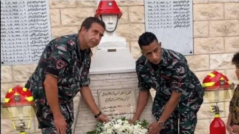 محمد رمضان يزور النصب التذكاري لضحايا "مرفأ بيروت" بزي عسكري- فيديو