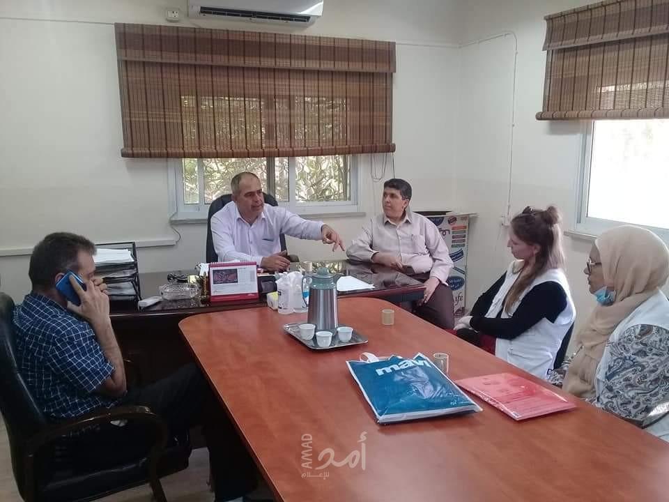 تنمية الخليل و مؤسسة أطباء بلا حدود يبحثان التعاون ولجنة السلامة بأريحا تقوم بجولة ميدانية