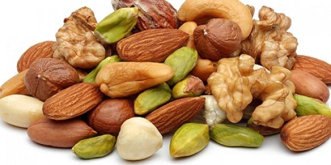 علاقة سحرية بين المكسرات وسرطان الثدي