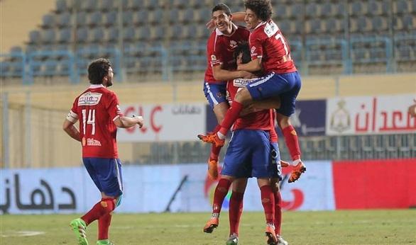 الأهلي المصري يفلت من كمين الشرطة ويحقق فوزًا صعبا