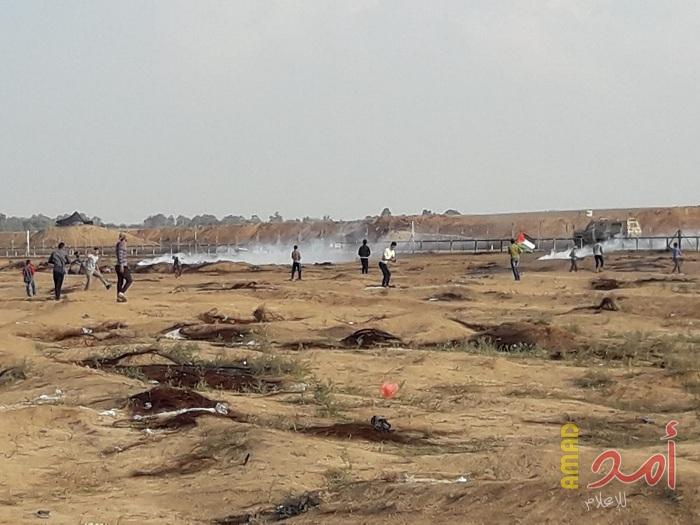 بالصور... إصابات في جمعة "المسيرة مستمرة" شرق قطاع غزة