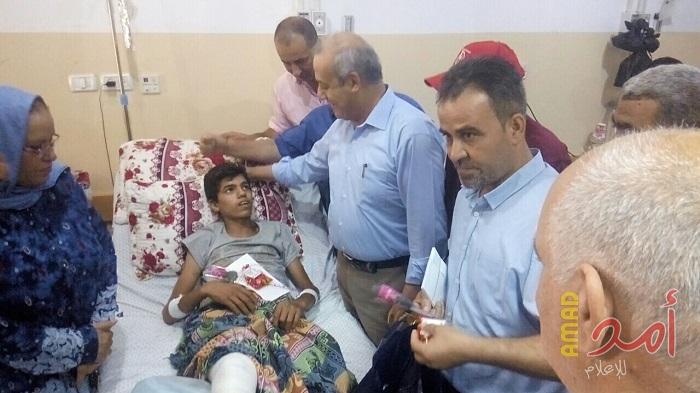 بمناسبة عيد الفطر.. وفد قيادي من الشعبية يتفقد جرحى مسيرات العودة - صور