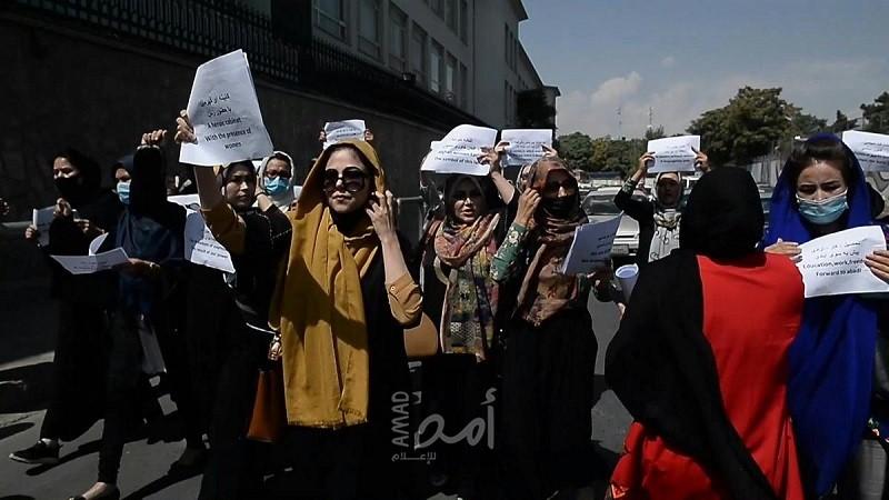 ناشطات أفغانيات تعتبرن محادثات الغرب مع طالبان في أوسلو "خيانة"