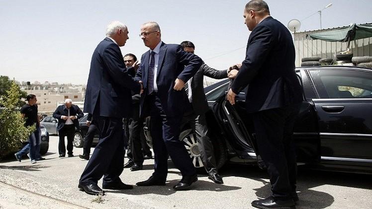 الحمد الله يبحث مع وفد من 'فتح' أوضاع المواطنين الصعبة في غزة