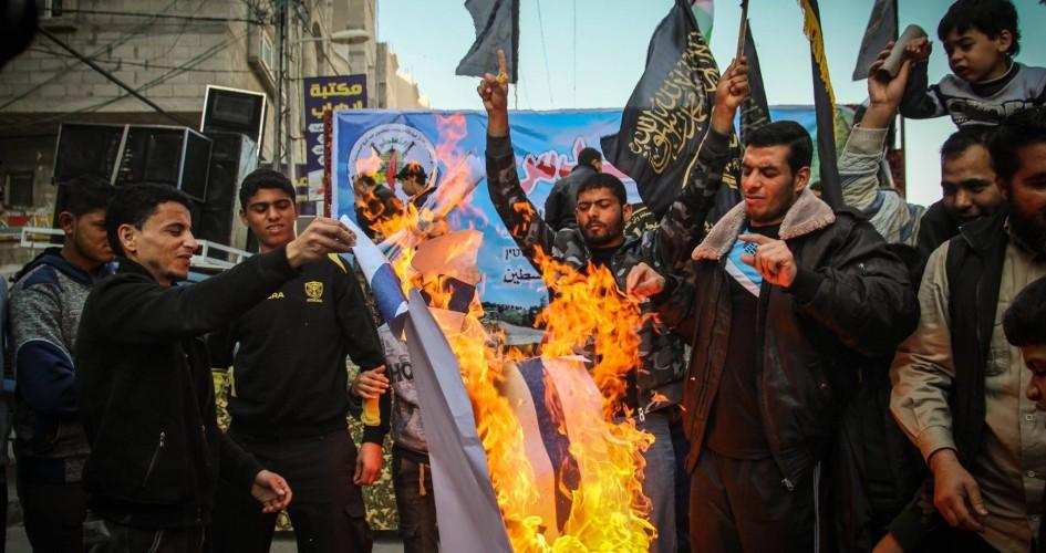 خلال مسيرة  نصرة للقدس..حبيب يطالب الأمة بتقديم كل الدعم للمقاومة ولشعبنا الذي يدافع عن القدس