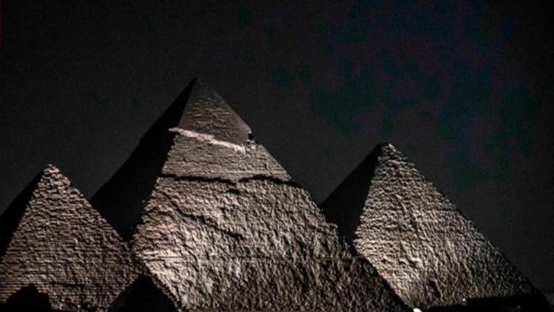 لا يشبه أي مكان آخر.. مصر ترفع الستار عن مرافق سياحية بأهرامات الجيزة