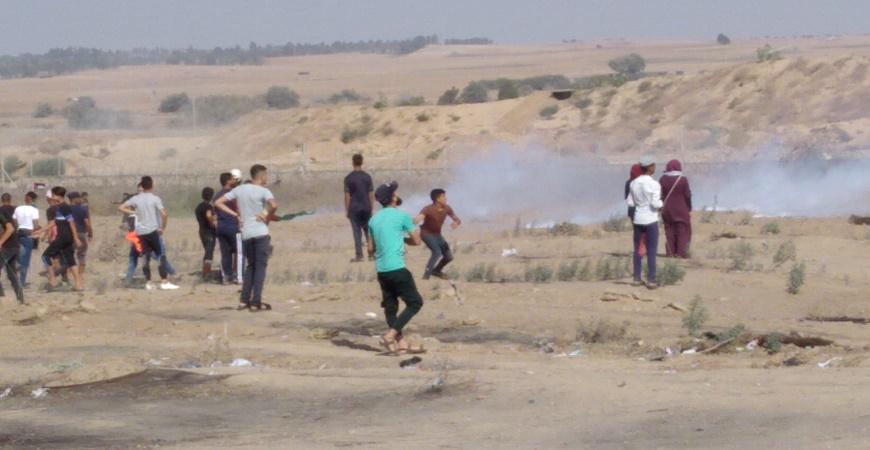 محدث3 بالصور- إصابات من بينهم مسعفين برصاص جيش الاحتلال في جمعة "لبيك يا أقصى" شرق غزة