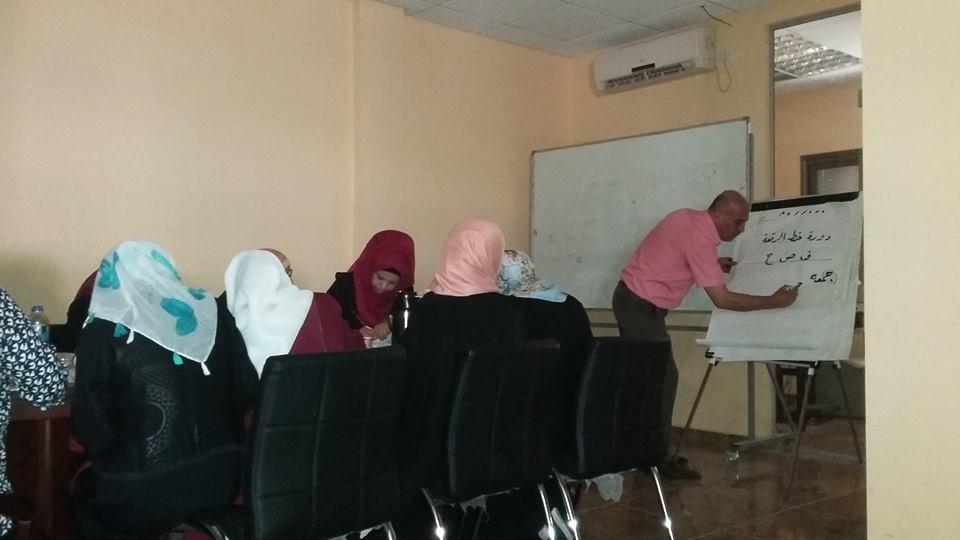 الثقافة في طولكرم تنظم دورةً في الخط العربي