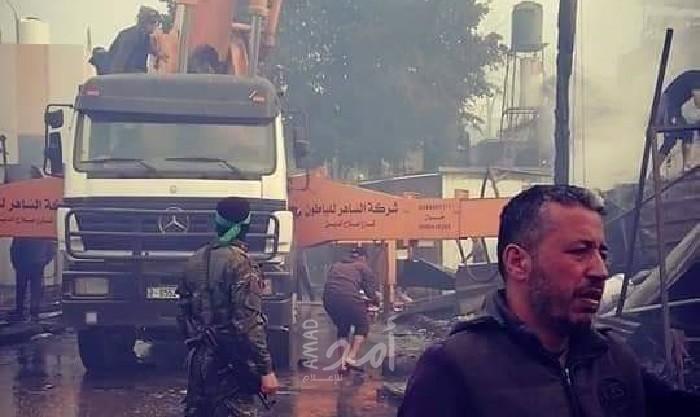 "شركة باطون" تشارك في إطفاء حريق النصيرات