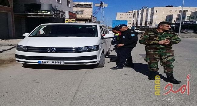 الشرطة تنظم حملة لضبط المركبات التي لا تحمل لوحات أرقام في الخليل