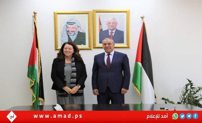 الشيخ يطلع مسؤولة في الخارجية السويسرية على آخر "المستجدات السياسية"
