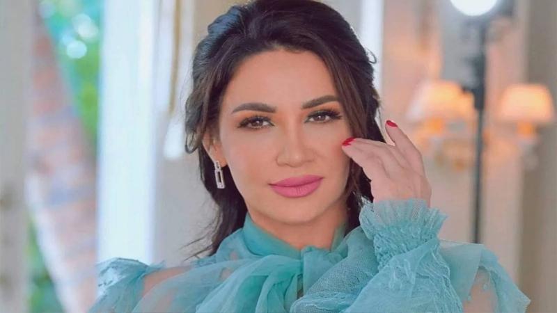 ديانا حداد تستعرض جمالها بإطلالة جذابة .. شاهد