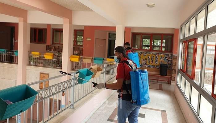 بالصور - بنات الجلزون الثانوية تسلم قاعاتها للتربية تجهيزا لامتحانات الثانوية العامة