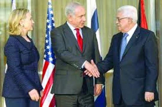 صحيفة: الشارع الفلسطيني يسخر من قيادته لعدة أسباب…!