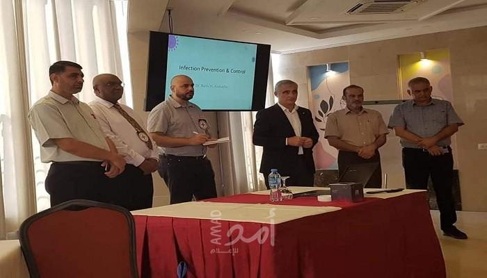 الخدمات الطبية بغزة تفتتح الدورة التدريبية الثانية لمكافحة العدوى من كورونا