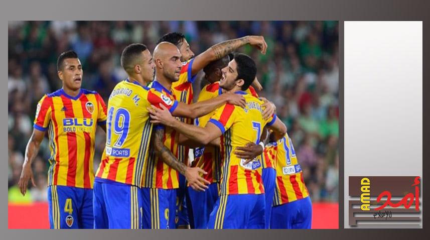 بالفيديو.. فالنسيا يسحق أشبيلية ويهدد المتصدر برشلونة