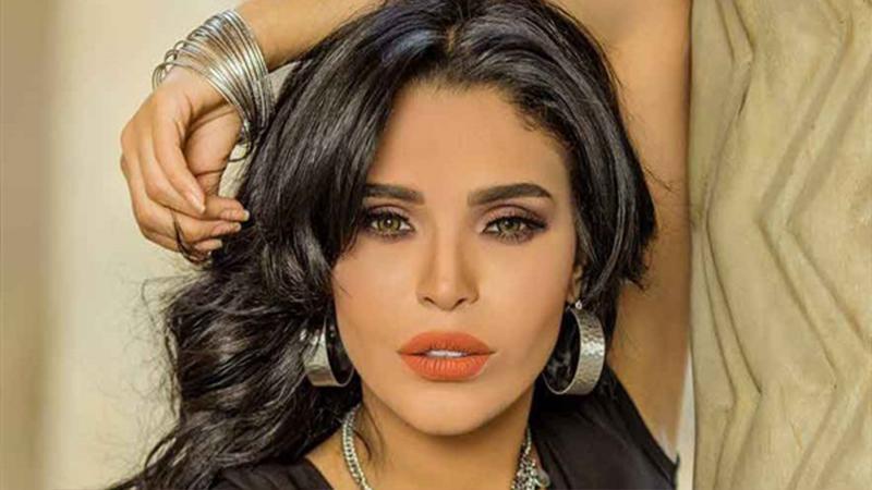 أمينة تطرح أحدث أغانيها مع شيندى "إحنا الجامدين" - شاهد